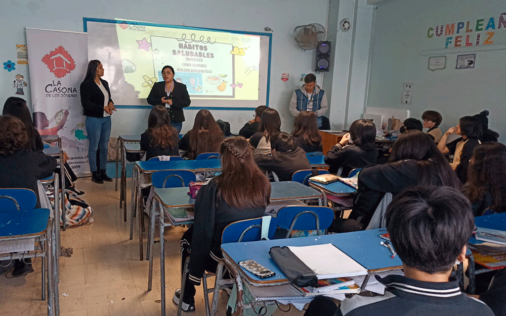 Alumnos y alumnas de 7° participaron en charla sobre prevención del consumo de drogas y alcohol