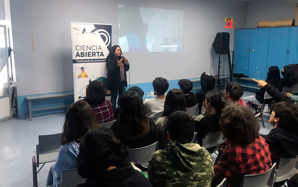 Alumnos y alumnas de 7° participaron en charla “Zombies en la Naturaleza”