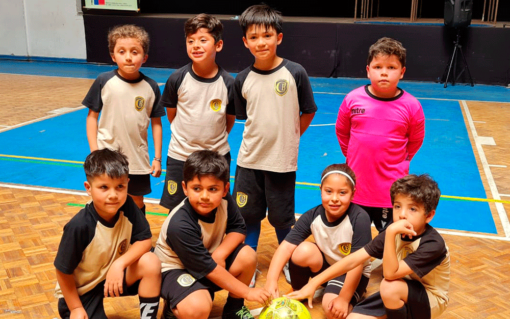 Mundialito Copar 2022: Nuestro colegio recibió un trofeo por su destacada participación