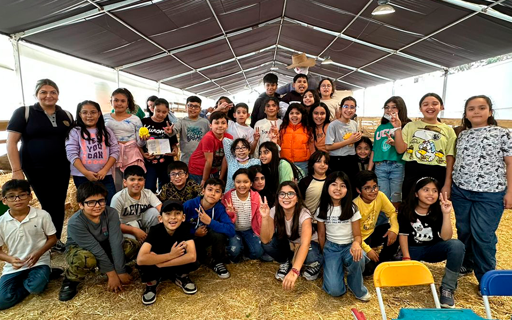 Estudiantes del 4° A de nuestro Colegio Bulnes visitaron Granja Interactiva