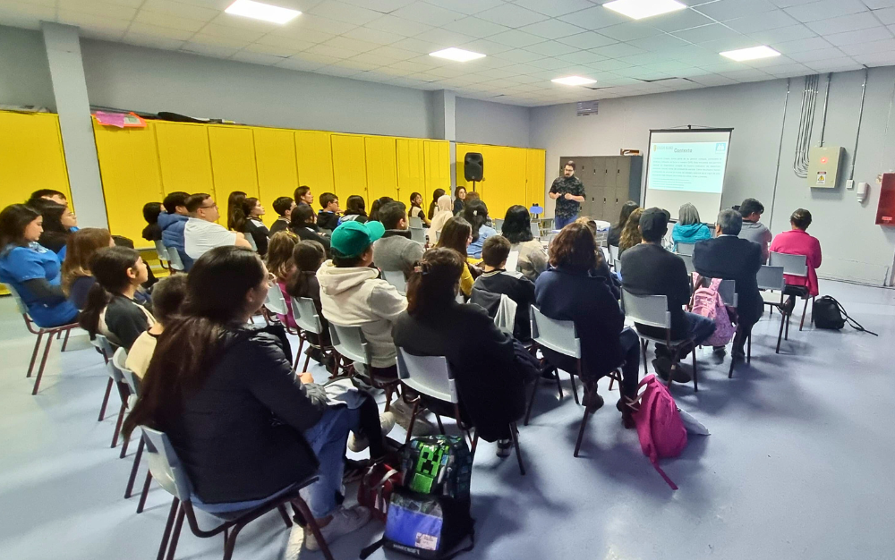 Exitoso encuentro de comunidad educativa en torno a la convivencia escolar