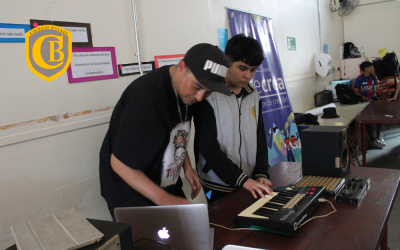 Estudiantes del Colegio Bulnes participaron en experiencia creativa de música electrónica