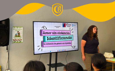 Estudiantes de 8° básico participaron en charla preventiva sobre violencia en el pololeo y ciberacoso
